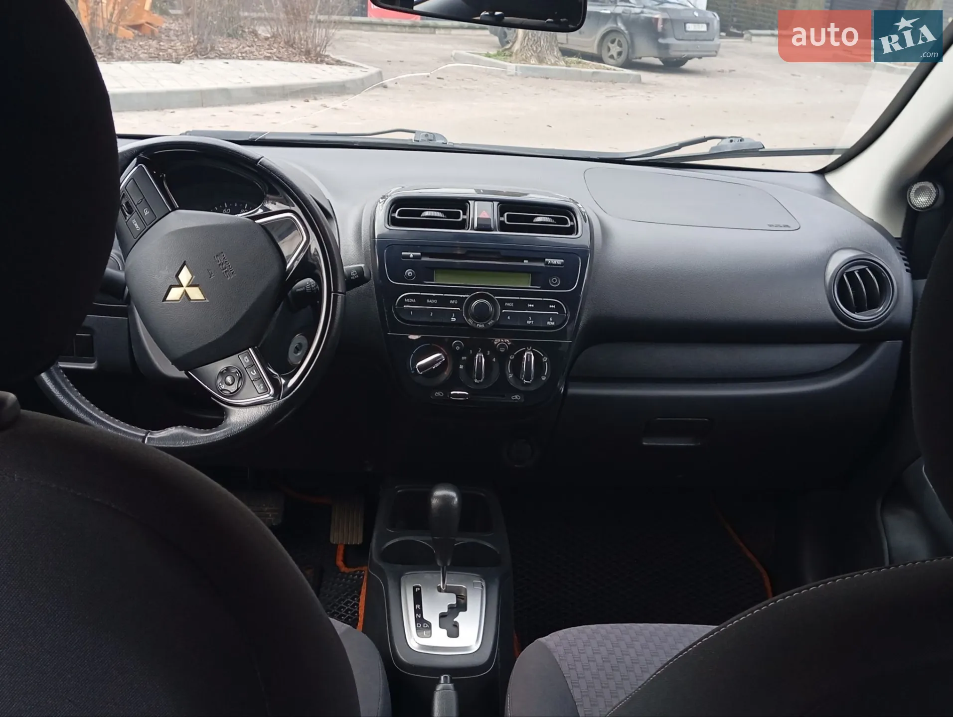 2016 Mitsubishi Mirage - мініатюра 12