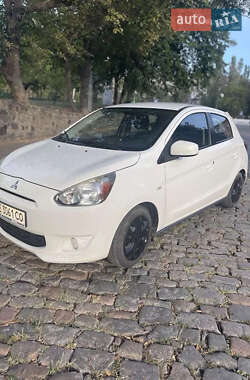 Хэтчбек Mitsubishi Mirage 2014 в 