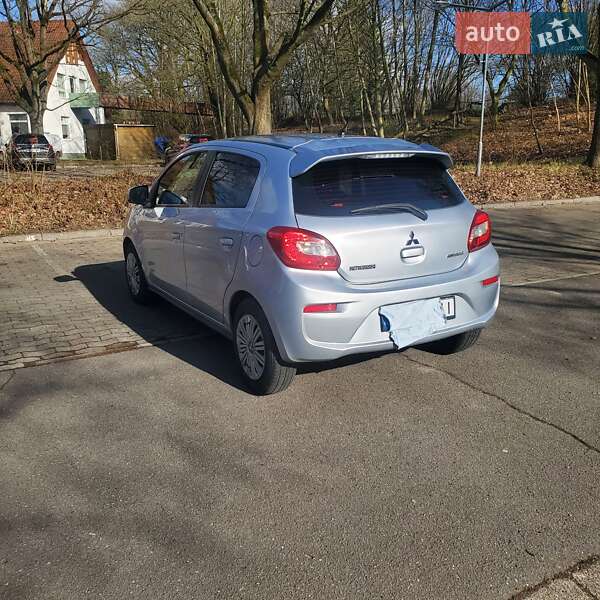 Хэтчбек Mitsubishi Mirage 2017 в Дрогобыче