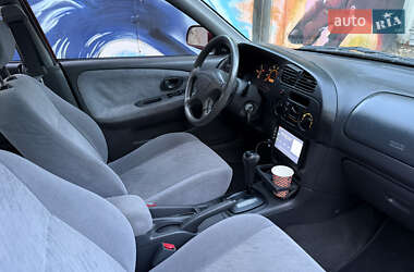 Седан Mitsubishi Mirage 1999 в 