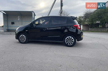 Хэтчбек Mitsubishi Mirage 2016 в 
