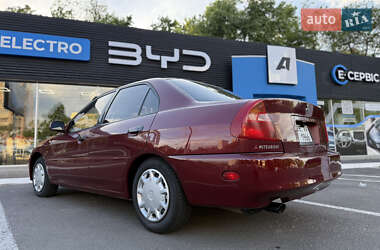 Седан Mitsubishi Mirage 1999 в Одессе