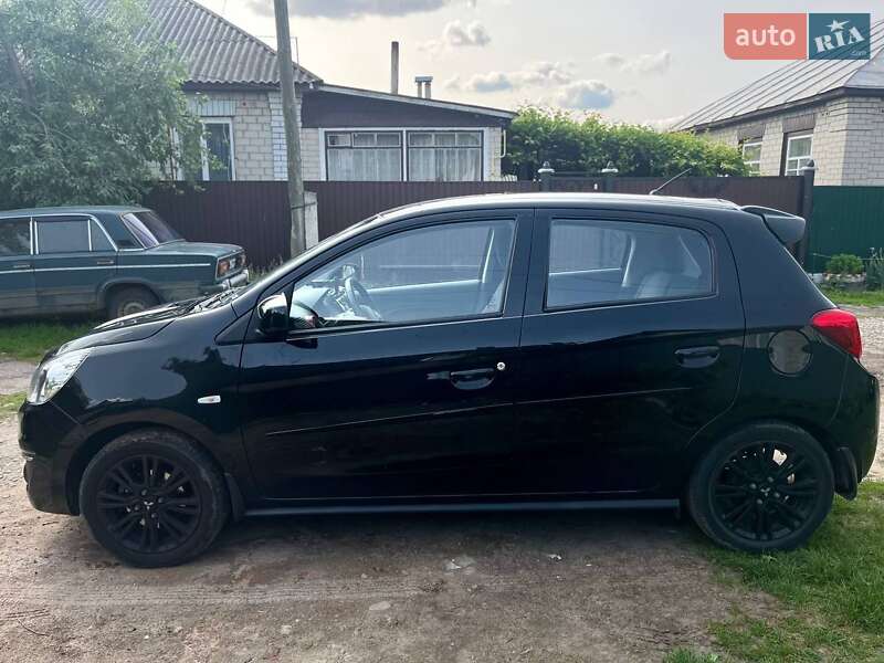 Хэтчбек Mitsubishi Mirage 2019 в Киеве фото 2 Хэтчбек Mitsubishi Mirage 2019 в Киеве