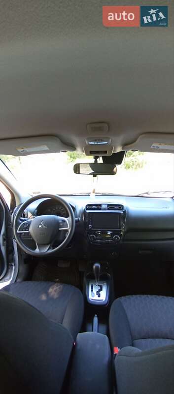 Хэтчбек Mitsubishi Mirage 2021 в Ровно
