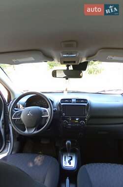 Хэтчбек Mitsubishi Mirage 2021 в 
