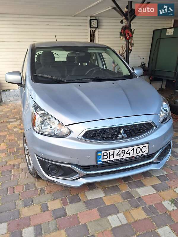 Хэтчбек Mitsubishi Mirage 2019 в 