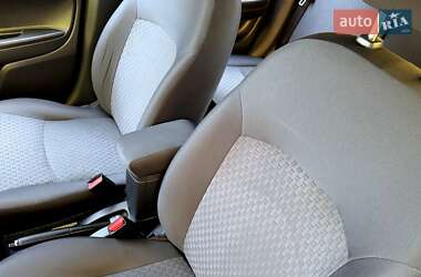 Хэтчбек Mitsubishi Mirage 2018 в 