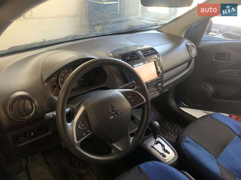 Хэтчбек Mitsubishi Mirage 2019 в Умани