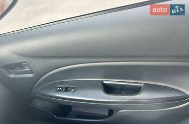 Хэтчбек Mitsubishi Mirage 2019 в 