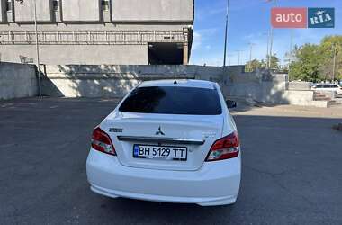 Седан Mitsubishi Mirage 2017 в 