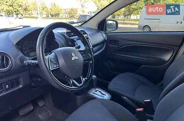 Седан Mitsubishi Mirage 2017 в 