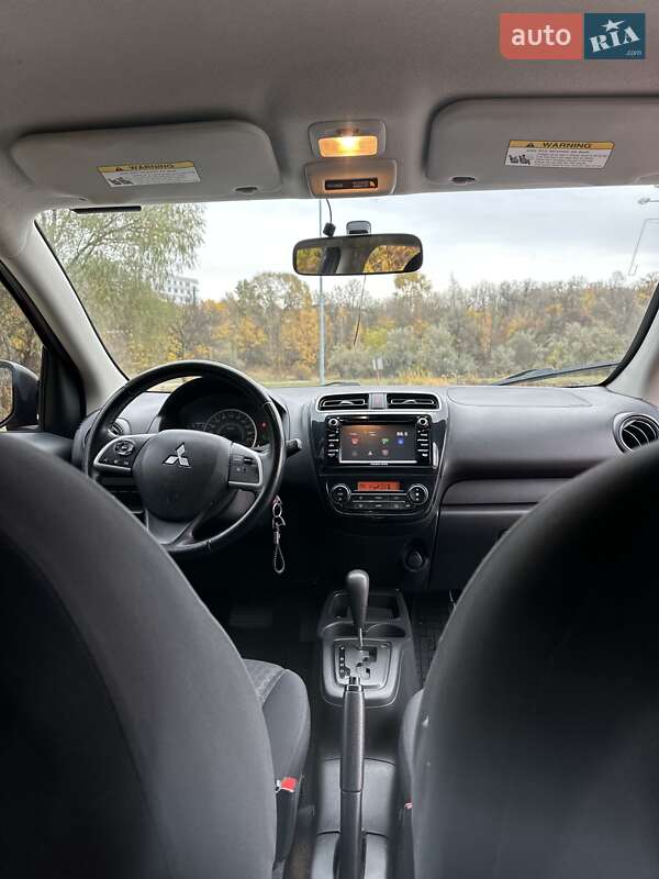 Хэтчбек Mitsubishi Mirage 2015 в Днепре