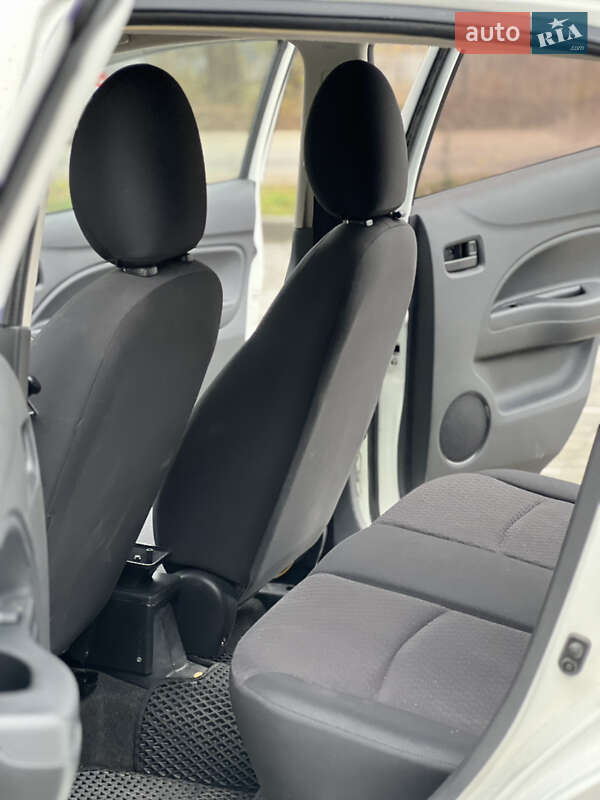 Хэтчбек Mitsubishi Mirage 2018 в Виннице