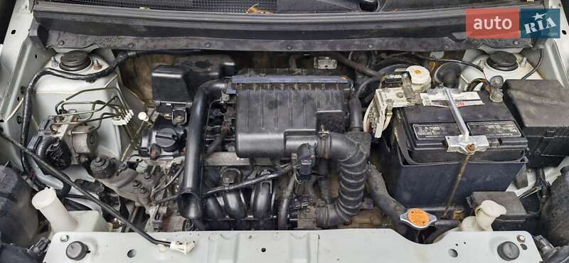 Хэтчбек Mitsubishi Mirage 2013 в Киеве