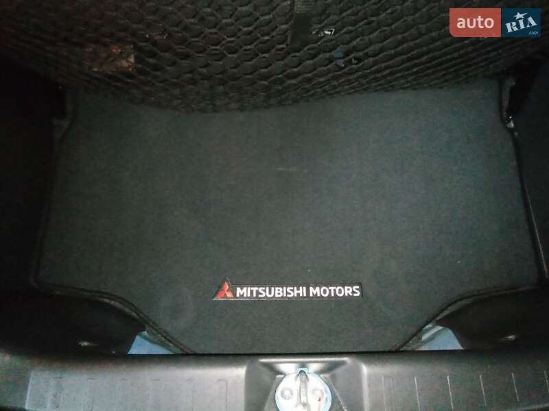 Хэтчбек Mitsubishi Mirage 2019 в Умани