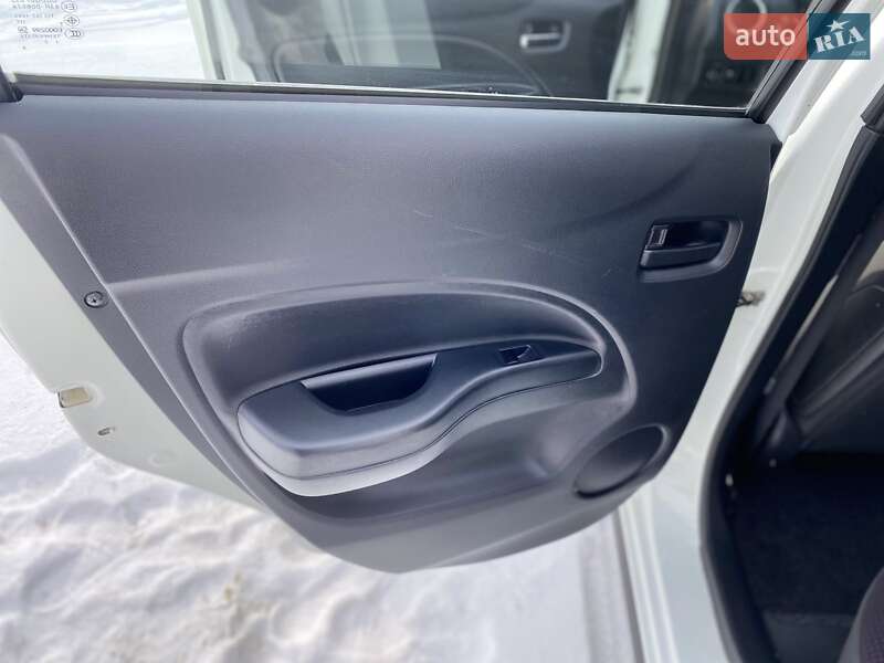 Хэтчбек Mitsubishi Mirage 2013 в Харькове