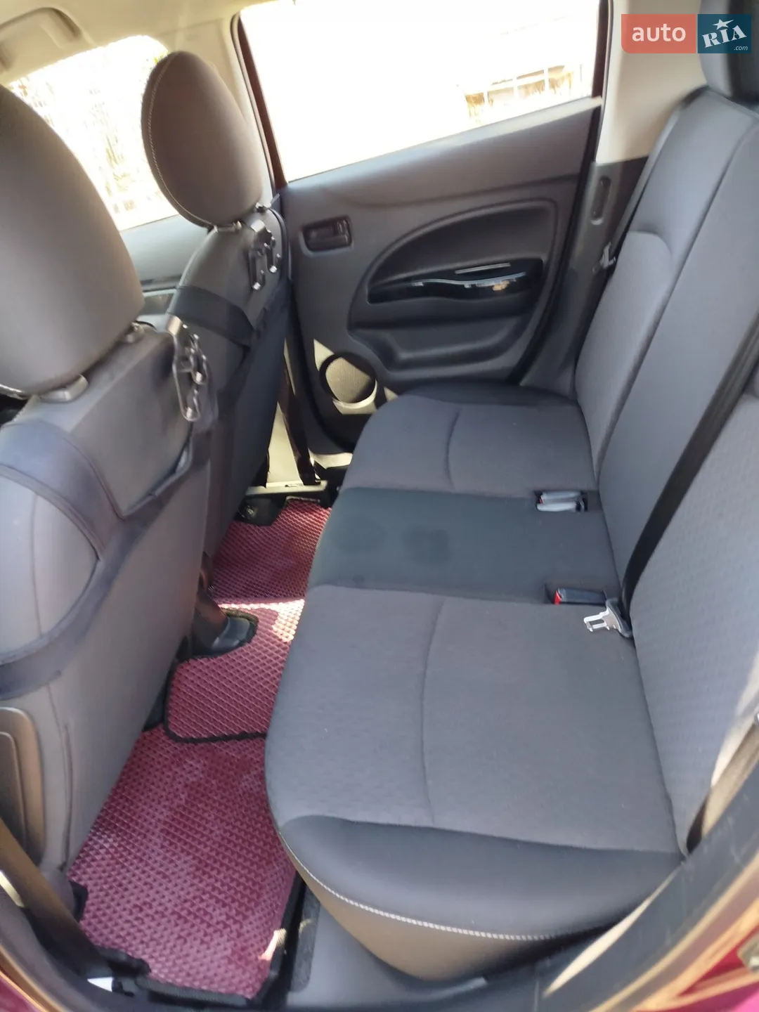 2017 Mitsubishi Mirage - мініатюра 8