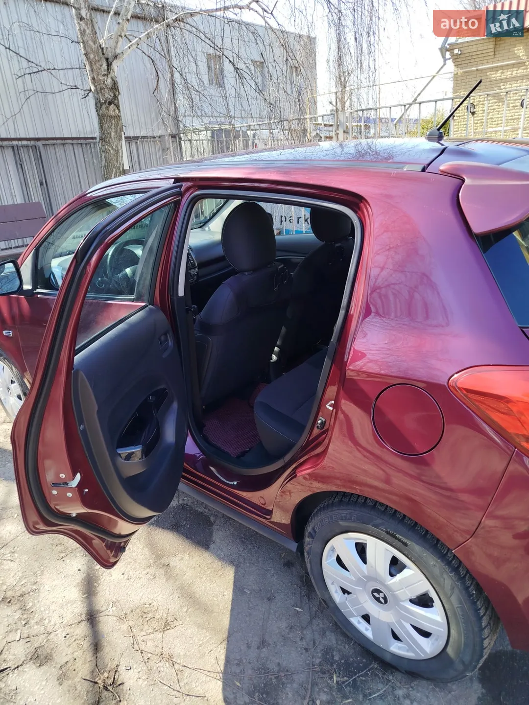 2017 Mitsubishi Mirage - мініатюра 15