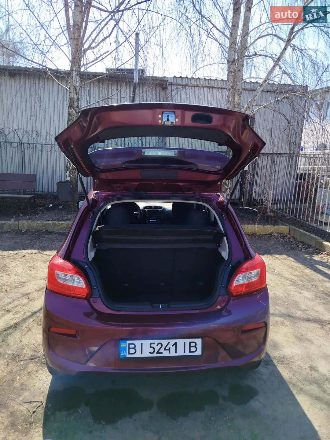 2017 Mitsubishi Mirage - мініатюра 6
