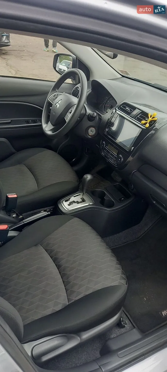 2021 Mitsubishi Mirage - мініатюра 15
