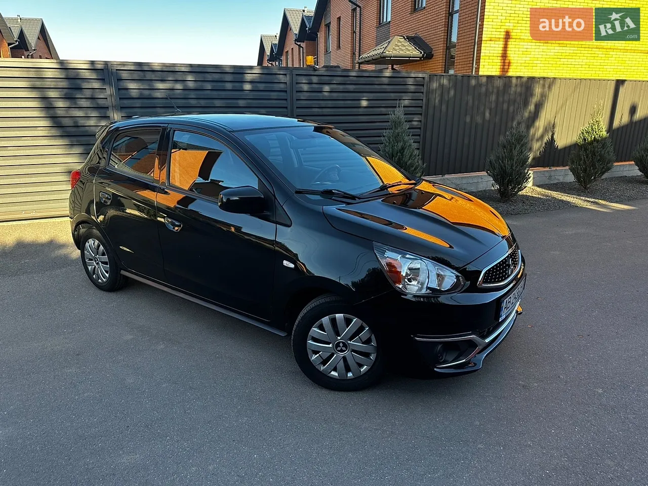 2020 Mitsubishi Mirage - мініатюра 24