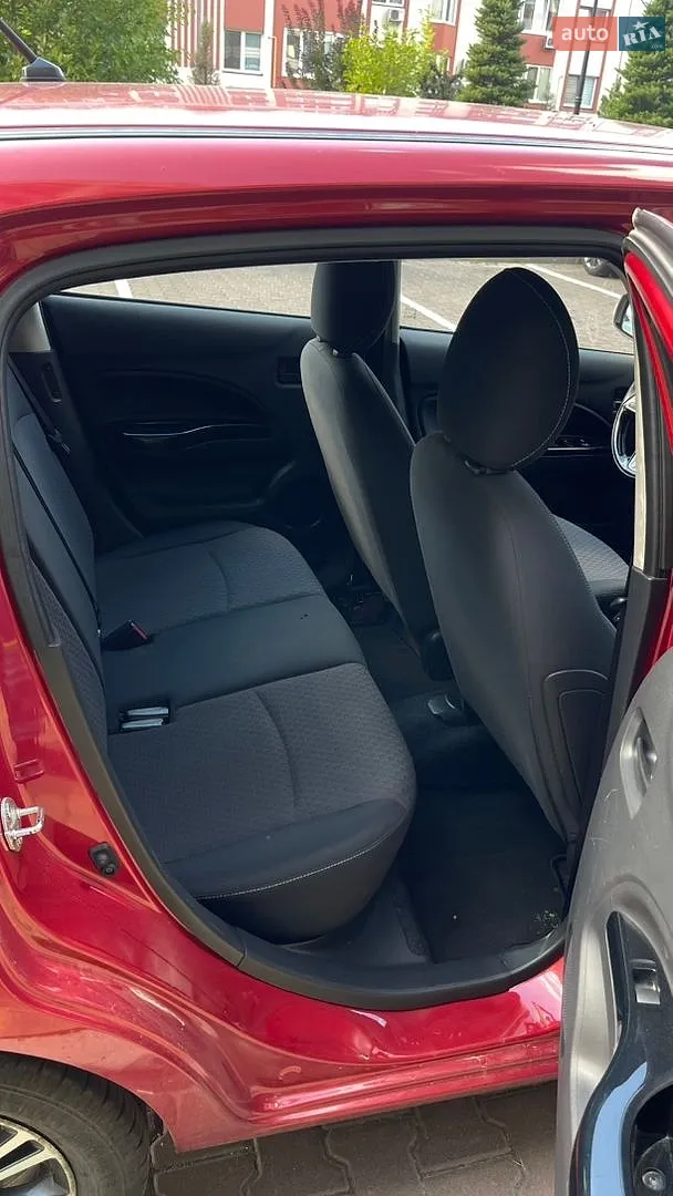 2016 Mitsubishi Mirage - мініатюра 12