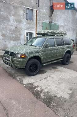 Внедорожник / Кроссовер Mitsubishi Montero Sport 1999 в Чернигове