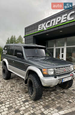 Внедорожник / Кроссовер Mitsubishi Montero 1995 в 