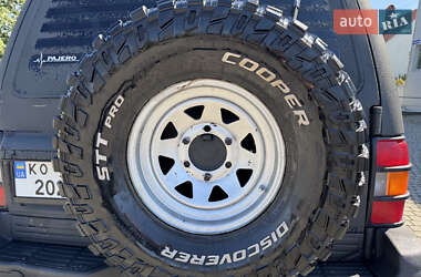 Внедорожник / Кроссовер Mitsubishi Montero 1994 в 
