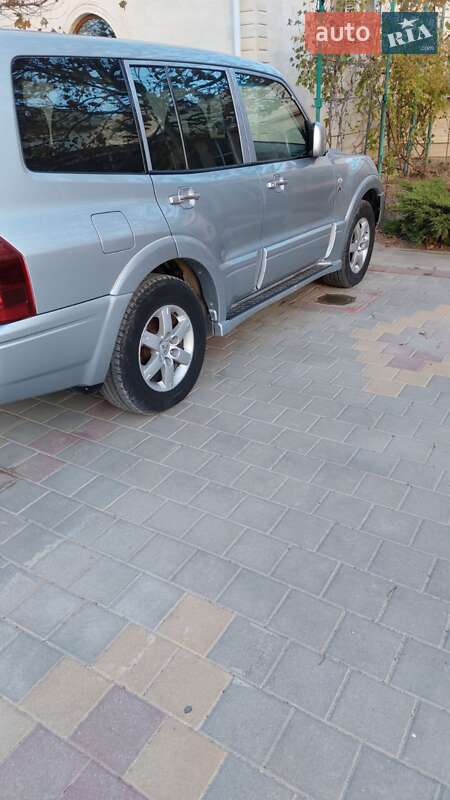 Внедорожник / Кроссовер Mitsubishi Montero 2006 в Николаеве
