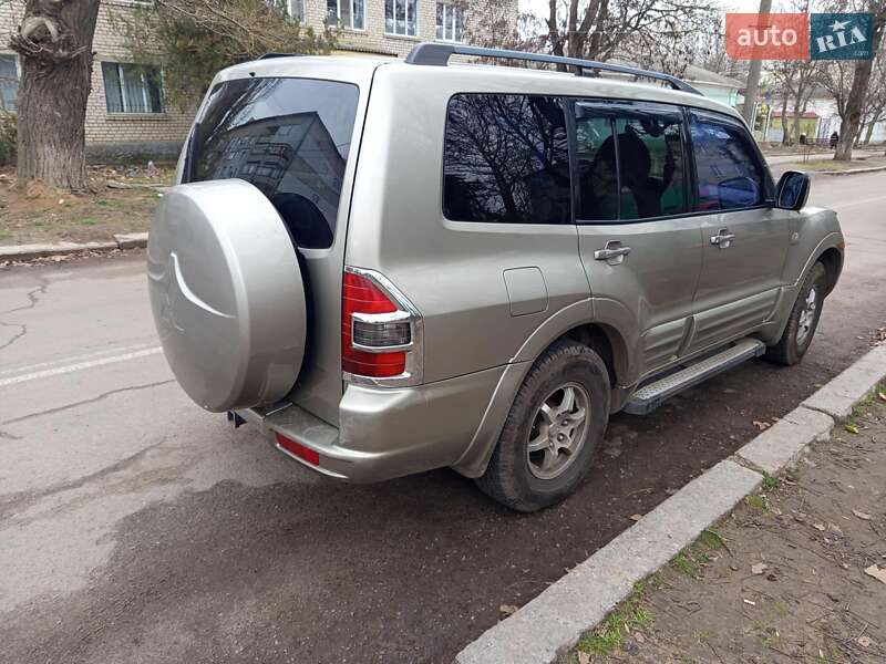 Внедорожник / Кроссовер Mitsubishi Montero 2000 в Вознесенске