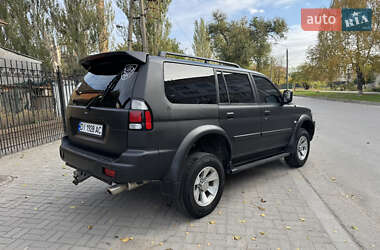 Позашляховик / Кросовер Mitsubishi Nativa 2007 в  фото 9 Позашляховик / Кросовер Mitsubishi Nativa 2007 в