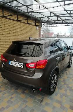 Внедорожник / Кроссовер Mitsubishi Outlander Sport 2017 в Тараще