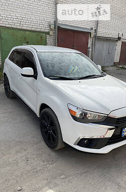 Позашляховик / Кросовер Mitsubishi Outlander Sport 2013 в Дніпрі