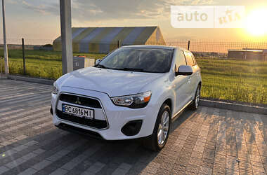 Позашляховик / Кросовер Mitsubishi Outlander Sport 2012 в Львові