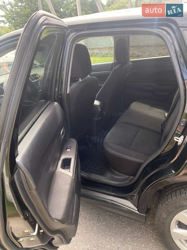 Позашляховик / Кросовер Mitsubishi Outlander Sport 2015 в Кременчуці