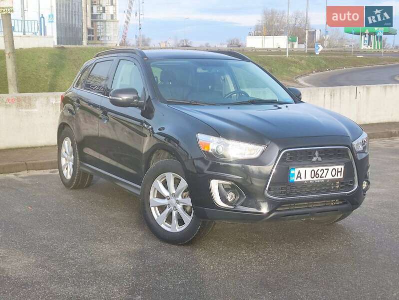 Mitsubishi Outlander Sport 2015