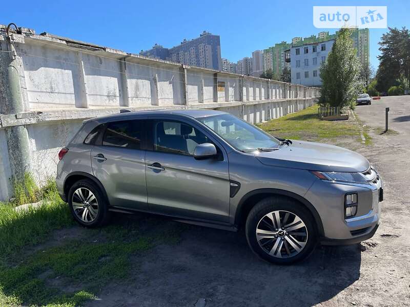 Внедорожник / Кроссовер Mitsubishi Outlander Sport 2019 в Коцюбинском