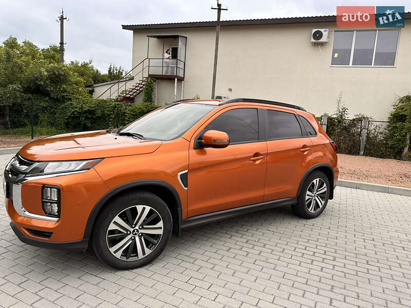 Позашляховик / Кросовер Mitsubishi Outlander Sport 2019 в Житомирі