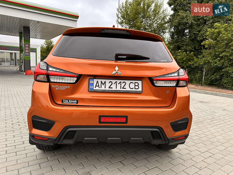 Позашляховик / Кросовер Mitsubishi Outlander Sport 2019 в Житомирі