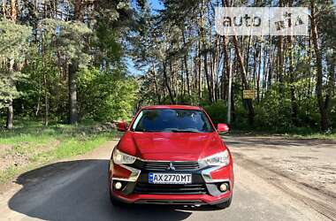 Позашляховик / Кросовер Mitsubishi Outlander Sport 2016 в Харкові