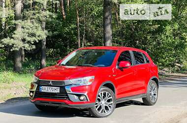 Позашляховик / Кросовер Mitsubishi Outlander Sport 2016 в Харкові