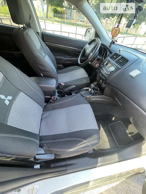 Внедорожник / Кроссовер Mitsubishi Outlander Sport 2015 в Киеве фото 9 Внедорожник / Кроссовер Mitsubishi Outlander Sport 2015 в Киеве