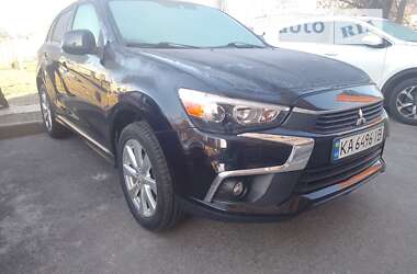 Внедорожник / Кроссовер Mitsubishi Outlander Sport 2015 в Киеве