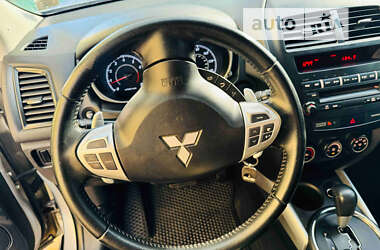 Внедорожник / Кроссовер Mitsubishi Outlander Sport 2012 в Днепре