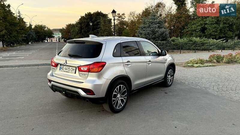 Внедорожник / Кроссовер Mitsubishi Outlander Sport 2018 в Новомосковске фото 4 Внедорожник / Кроссовер Mitsubishi Outlander Sport 2018 в Новомосковске