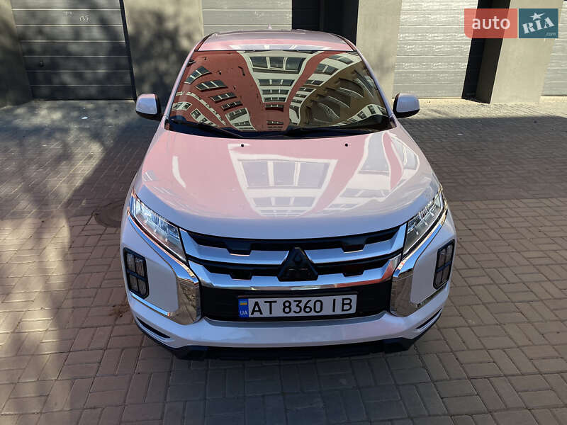 Позашляховик / Кросовер Mitsubishi Outlander Sport 2020 в Івано-Франківську