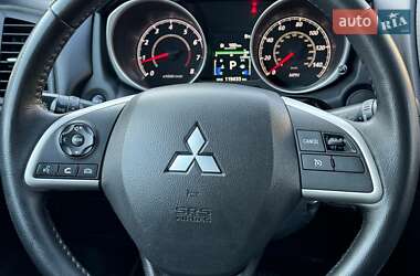 Позашляховик / Кросовер Mitsubishi Outlander Sport 2014 в Києві