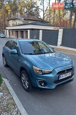 Внедорожник / Кроссовер Mitsubishi Outlander Sport 2012 в Киеве