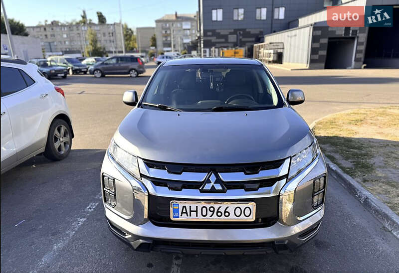 Mitsubishi Outlander Sport 2019